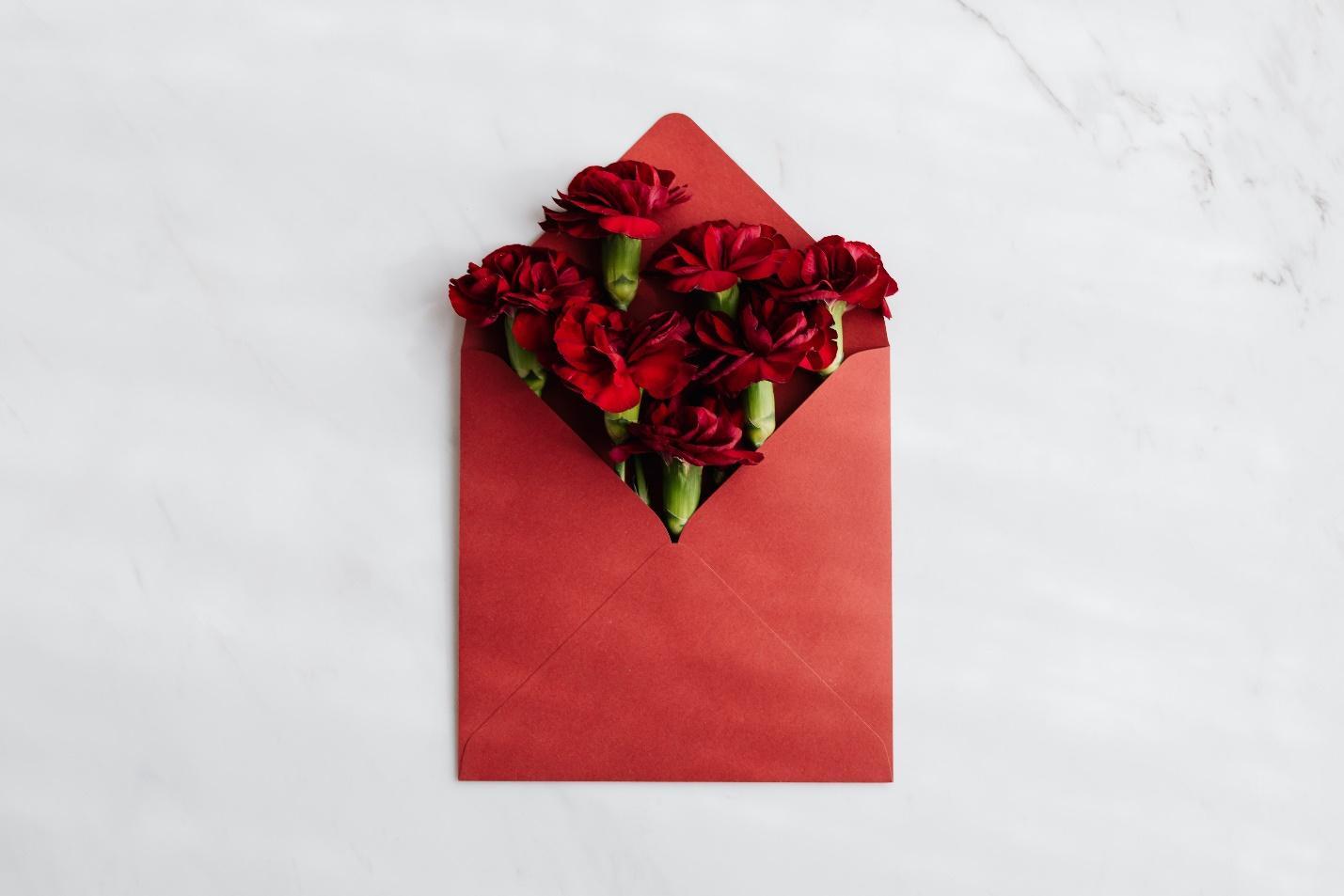 Unique Valentine Flower Arrangements for Your Unique Someone